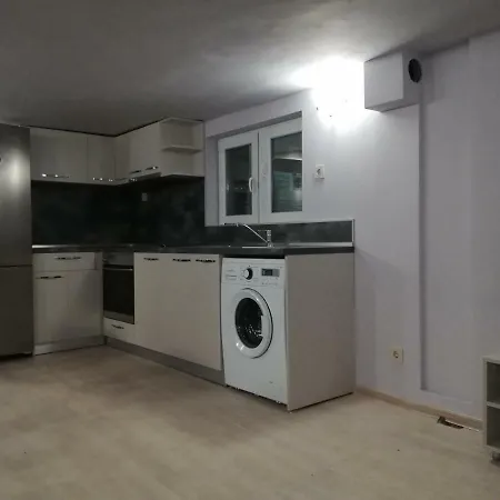 мира 3* Strelcha