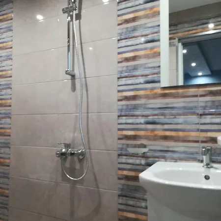 мира 3* Streltja